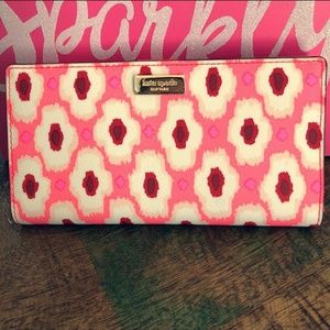 KATE SPADE SLIM BIFOLD WALLET! NWT!!!